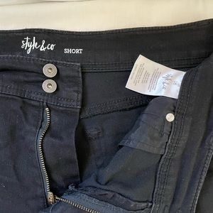 Style & Co Black Jean Short - Mid Rise Stretch- 16